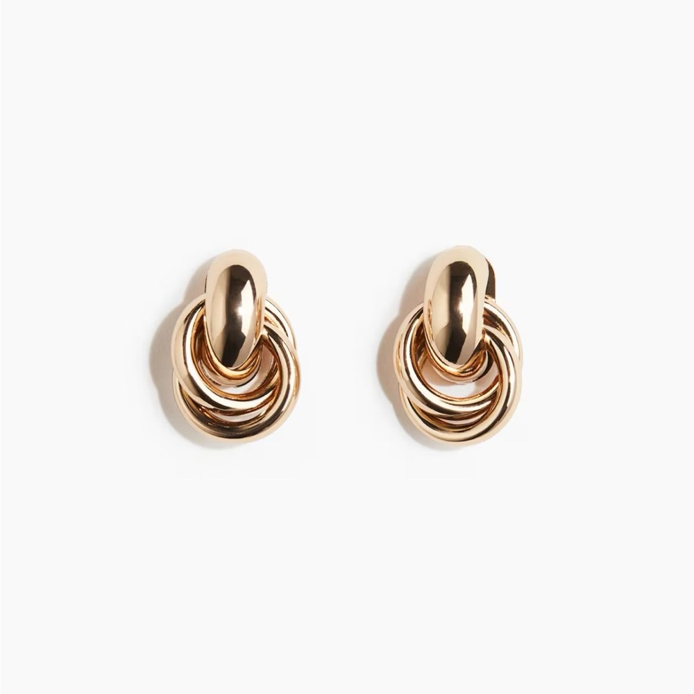 New COS Intertwined Ring Stud Earrings – Minimal Sculptural Gold Tone